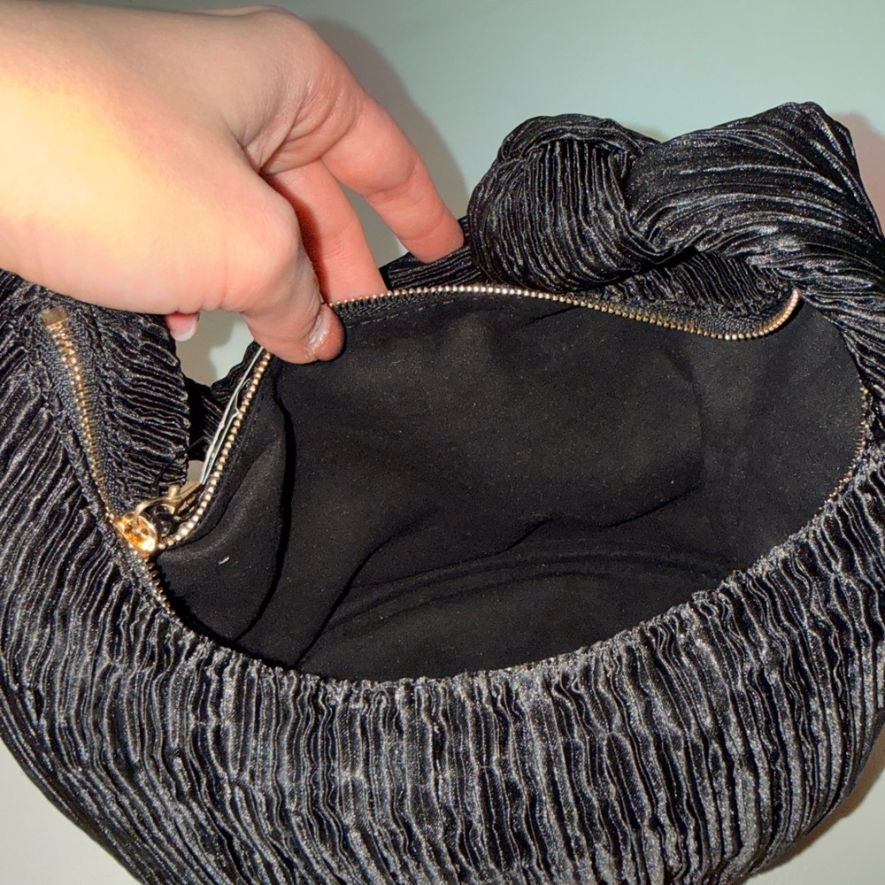 Cult Gaia Mina Knotted Satin Pleated Shoulder Bag NWT Net-A-Porter - Picture 5 of 9